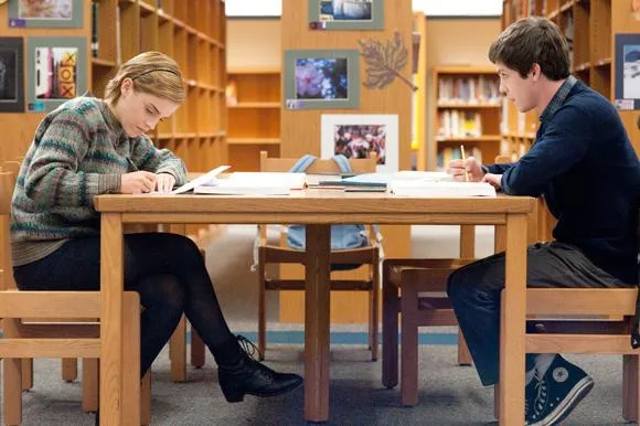perksofbeingawallflower 1