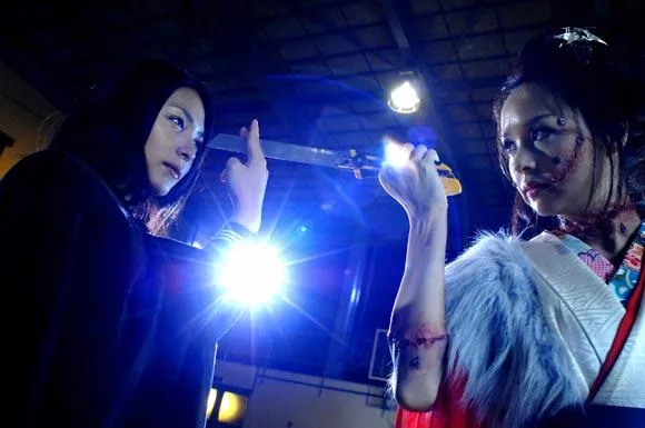 vampire girl vs frankenstein girl 11