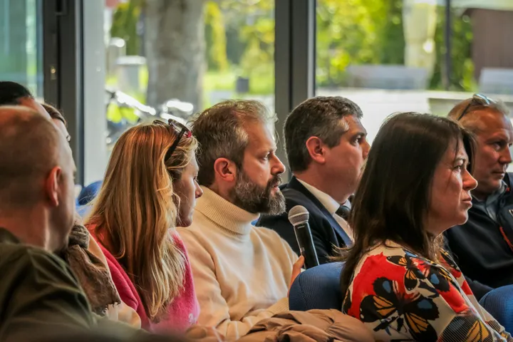 Diskusija apie festivalį ant bangos (S. Igoninaitės nuotr.)