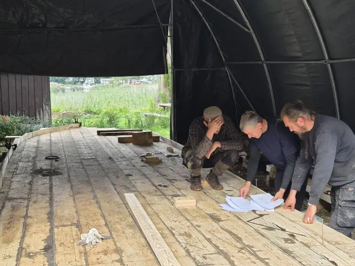 Gintaro įlankoje statomas kurėnas