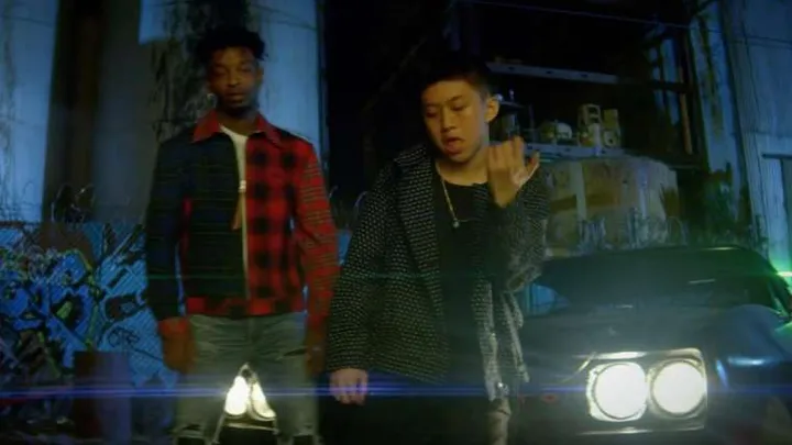 videoclip rich chigga 8211 crisis ft 21 savage