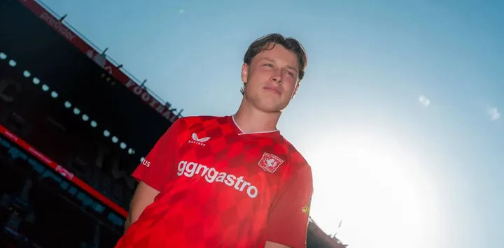 DSC07626__FocusFillWyIwLjAxIiwiLTAuNDQiLDE0MjAsNzAwXQ_jpg