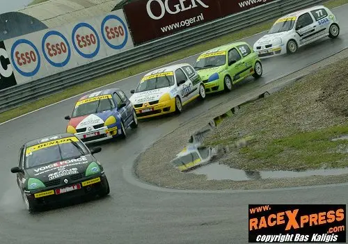 Close Racing bij Clio's