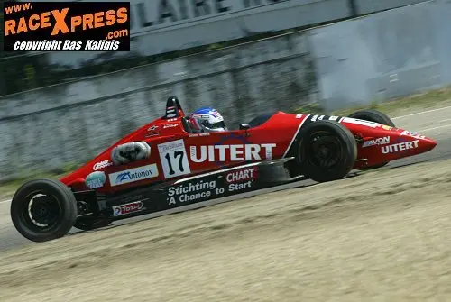 Dennis Retera wint race1