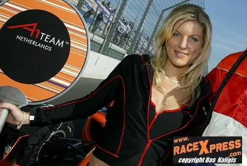 A1 GP veel pitbabes