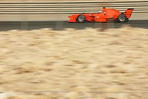 Jos Verstappen in actie te Dubai