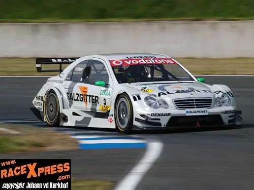 Green AMG-Mercedes C-Klasse