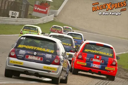 Clio Cup peloton