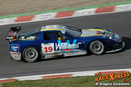 De #19 van SRT bestuurd door Bouchut/Heylen won de race