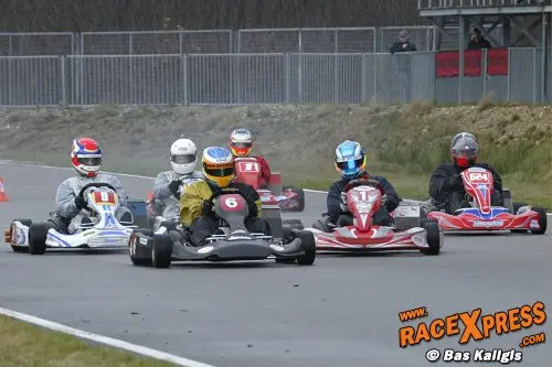 DD-2 close racing