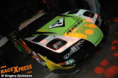 De Corvette C5-R komt uit in FIA-GT