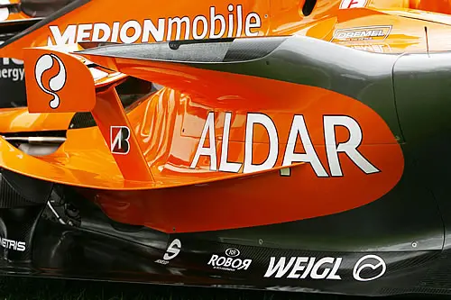 Aldar op de sidepods