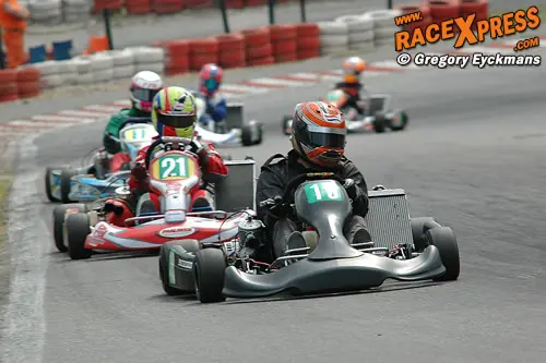 Jos Verstappen gevolgd door Pieter Carette