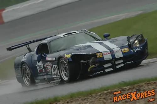 De Racing Box Viper strandde na een crash