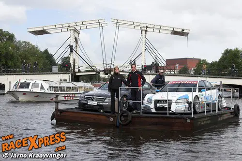 Het DTM-duo in de grachten van Amsterdam