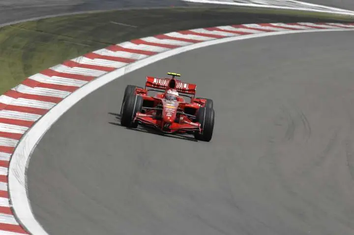 Kimi Räikkönen naar pole