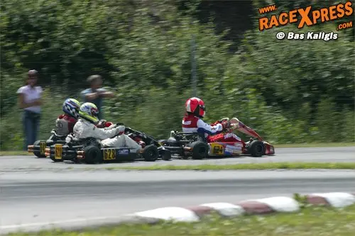Close Racing in DD2