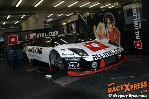 Ook de livery op de Murcielago van Bouchut/Mücke/Stippler werd vernieuwd