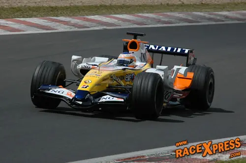 Nelson Piquet Jr kreeg een probleem met de versnellingsbak