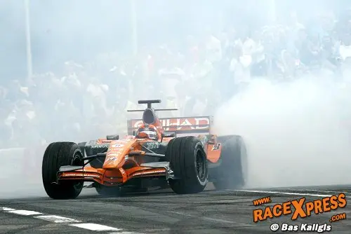 Burning rubber by Christijan Albers