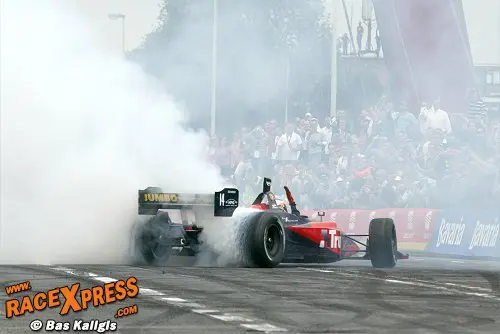 Smoke some rubber