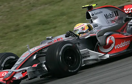 Lewis Hamilton moest genoegen nemen met de tweede tijd