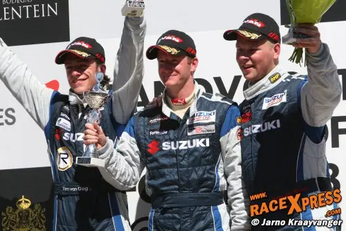 podium suzuki 2