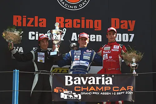 Récardo Bruins knokt zich op podium tijdens Rizla Racing Days