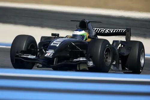 Olivier Pla scheurt over het circuit