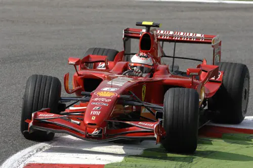 Ferrari krijgt het lastig in de race