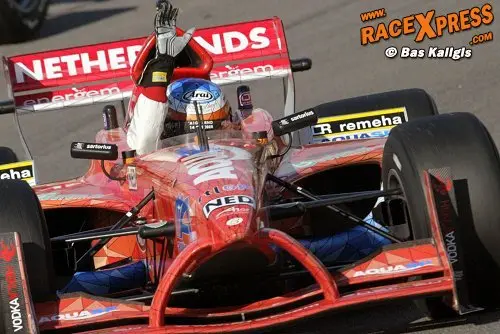 Jeroen Bleekemolen bedankt de fans
