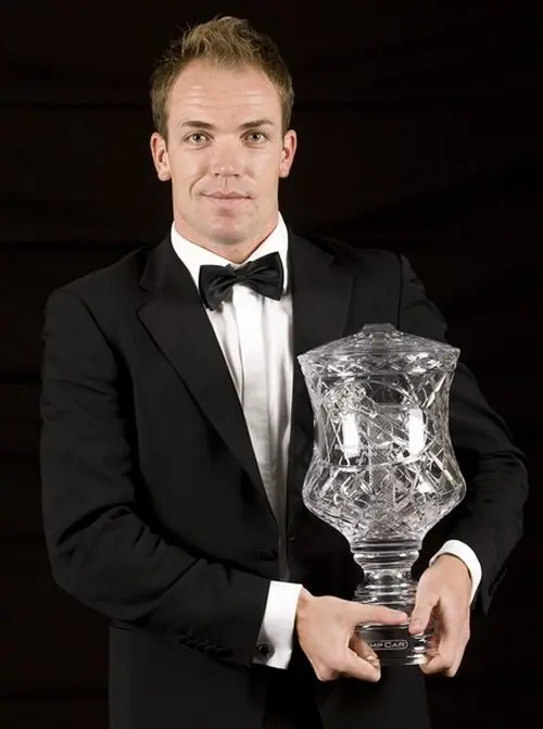 Robert Doornbos met de beker voor de derde plaats; Copyright CCWS 2007