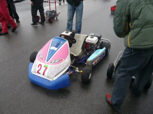 De flitsende kart van RAEK Racing