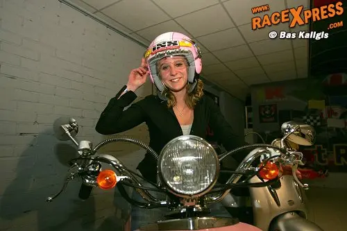 Scooters en helemen in retro look