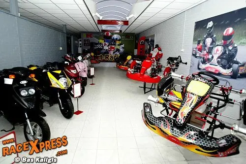 Een ruime showroom