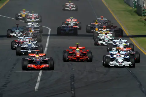 Lewis Hamilton verzilverd zijn pole-position