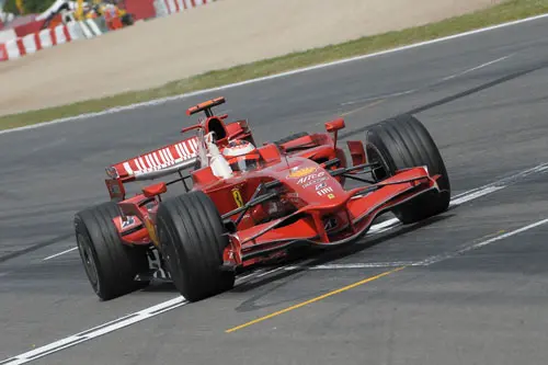 Racewinnaar Raikkonen