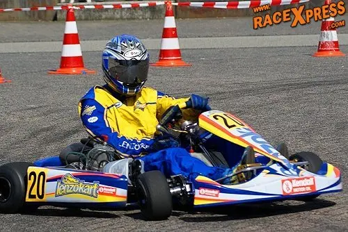 Ex Clio coureur Frank Scholten in een vette drift