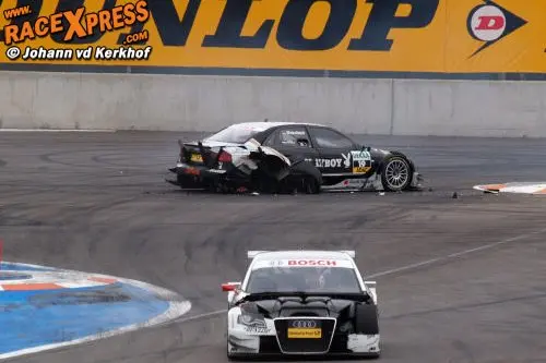 Markus Winkelhock verliest onderdelen