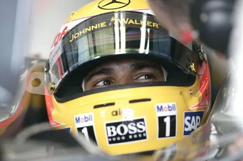 Hamilton pakt alsnog waardevolle punten