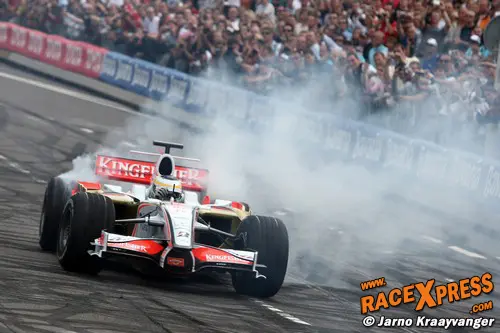 Fisico burning rubber