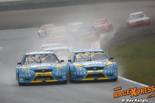 close racing