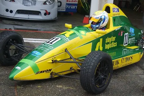 Randy Schoonderwaldt test in Formule Ford