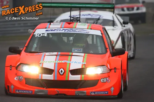 Equipe Verschuur en de Mégane bewijzen kracht in Endurance races