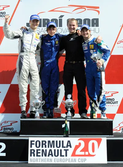 podium race 1