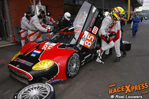 spyker 3 pitstop