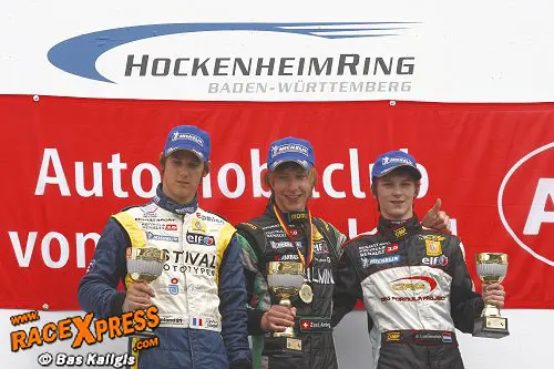 Podium, Looijensteijn rechts op P3
