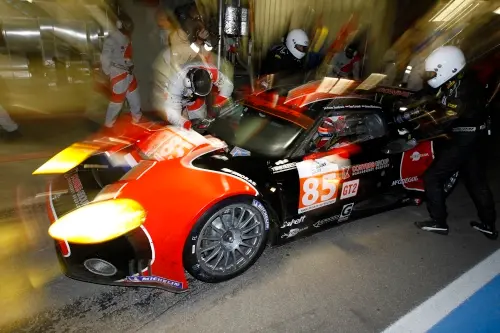 spyker pit