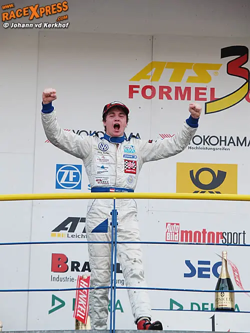 Willy Steindl wint laatste F3 race van seizoen