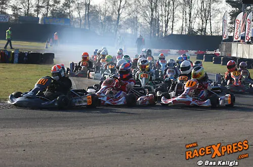 MiniMax start met Beckers aan kop
